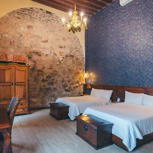 https://hotel-casa-altamira-queretaro.hotels-in-queretaro.com